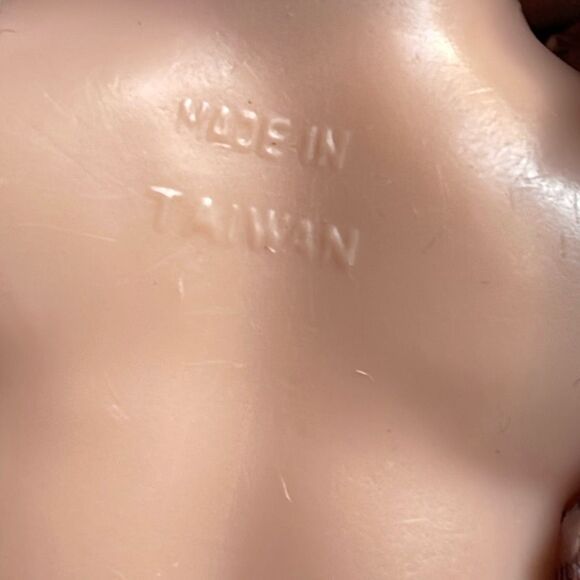 Lot of 3 vintage dolls from 80’s Two Taiwan one Cititoy - Picture 8 of 10